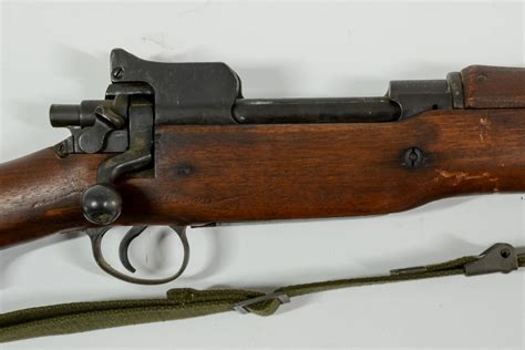 The stock is marked with an &x27;E" at the muzzle end for Eddystone. . Us model 1917 eddystone rifle